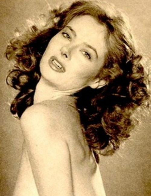 লাস ভেগাসে বড় হয়েছেন ভেরোনিকা হার্ট। নেভাদা বিশ্ববিদ্যালয়ের তুখোড় ছাত্রী মাত্র ১৯ বছর বয়সে জেন এস্থার হ্যামিলটন নাম নিয়ে পর্ন কেরিয়ার শুরু করেন।