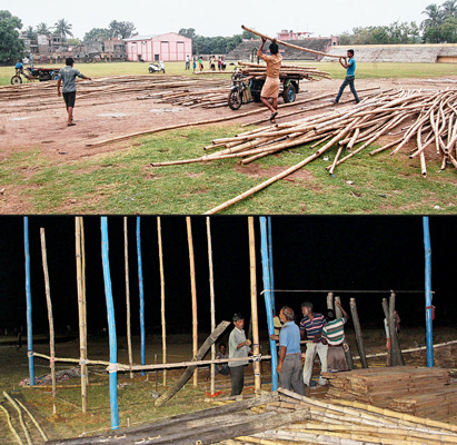 রঘুনাথগঞ্জের ম্যাকেঞ্জী মাঠ থেকে তুলে নিয়ে যাওয়া হচ্ছে বাঁশ। নীচে, সাগরদিঘিতে রাতের অন্ধকারেও চলছে মঞ্চ বাঁধার কাজ।