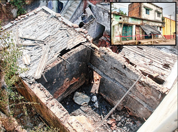 Market trembled in blast