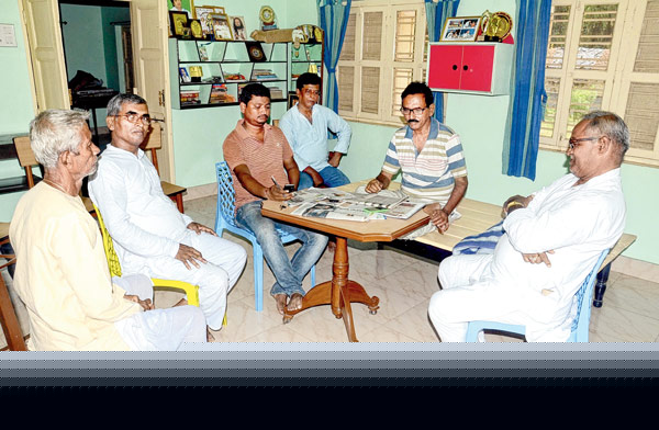 candidates busy in hang out to decrease pressure of election