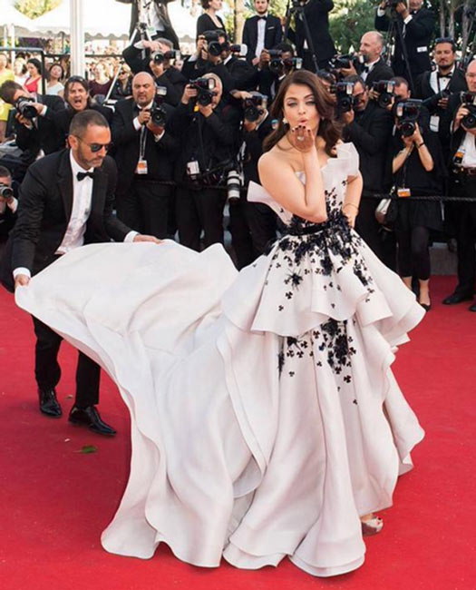 bollywood beauties,who attended cannes film festival dgtl