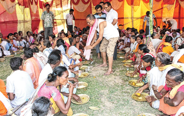 Club organised a picnic for Beggars   
