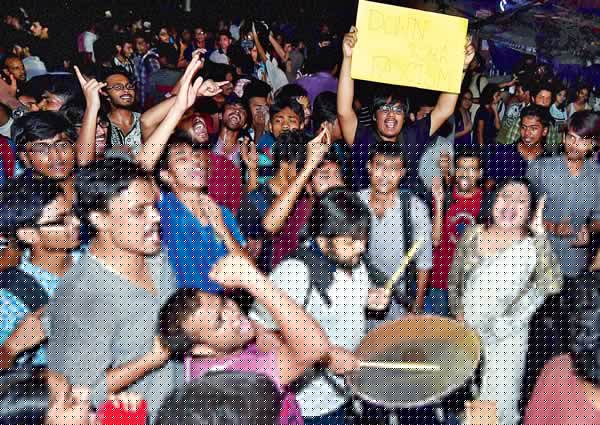 Jadavpur showed a true color to "Protest"