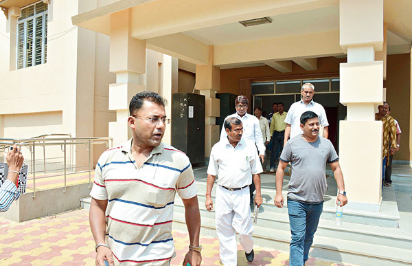 CBI makes searches at Visva Bharati University