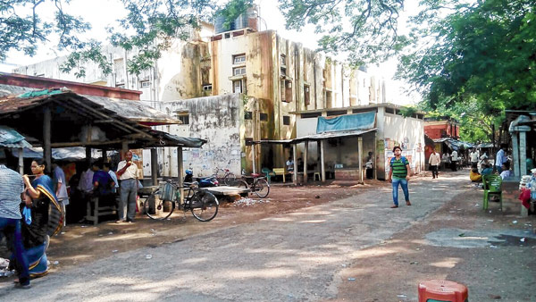 Strike in Court: petitioners are in distress