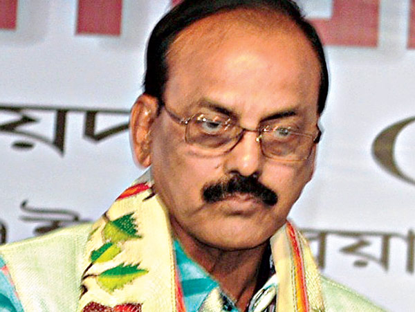 Councilor made to step down from post 