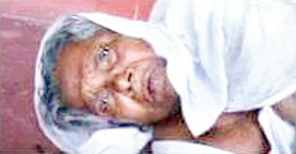বিদেশি হয়ে বন্দি পাঁচ দশকের ভোটার