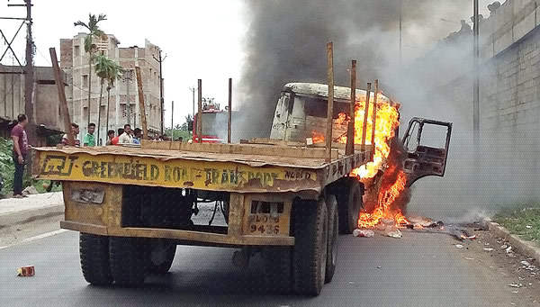 Again an accident in Mumbai road