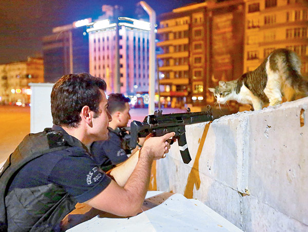 Song of Democracy in the streets of Turkey: Military coup incident