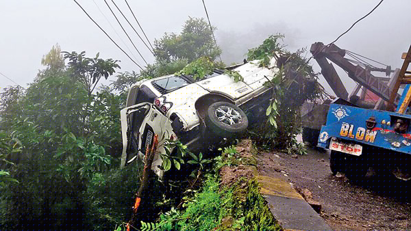Central investigation team reaches Darjeeling to investigate the president convoy accident