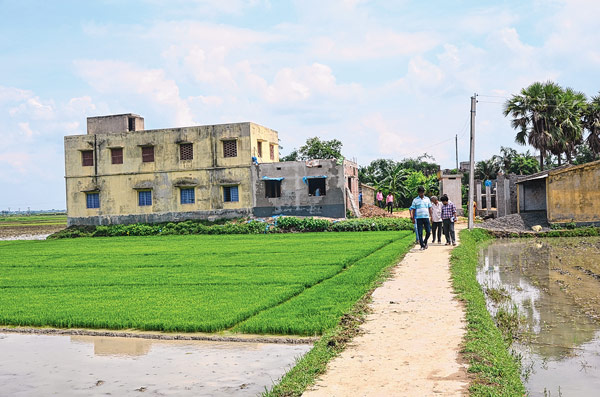 Concreted roads to be constructed for school students
