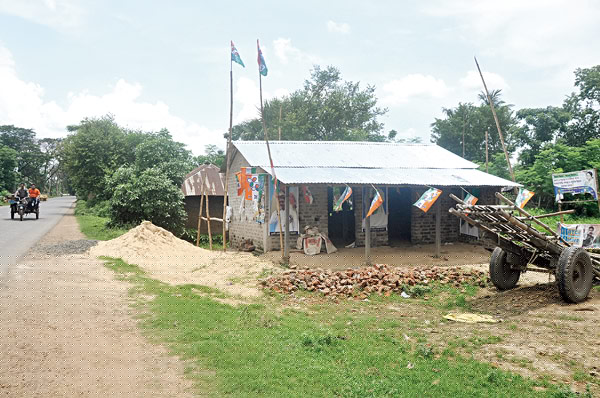 2 TMC leaders arrested for illegally building party office