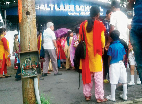 accidental death after touching open wiring