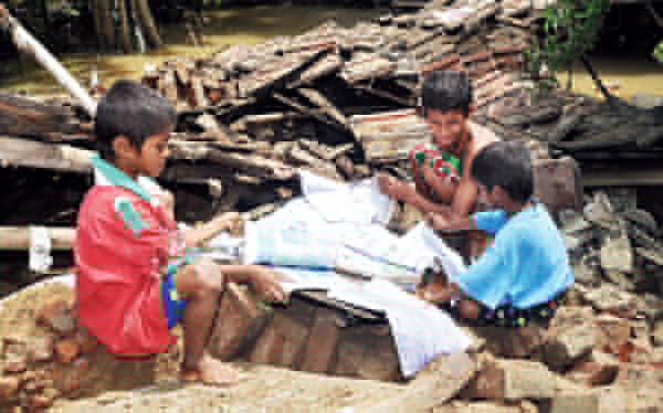 Heavy rainshower leads to block National way