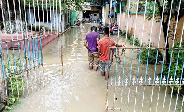 SDO's office submerged in water in spite of no splash of rain
