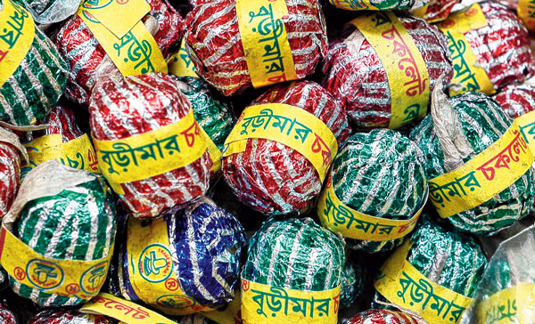 Fire crackers of ganesh puja took heavy toll on one life