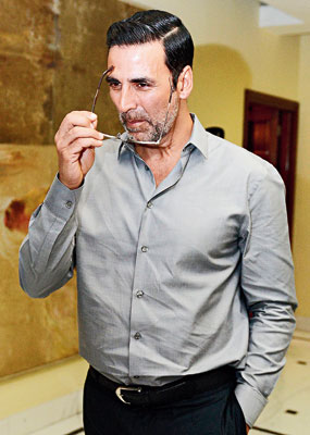 Akshay kumar came to Kolkata for movie promotion 