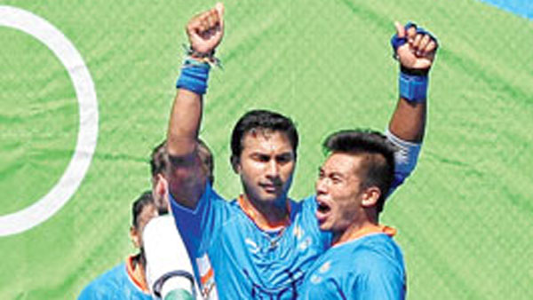 India beat Ireland 3-2 in hockey opener