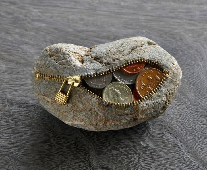 This Japanese artist turns stones into fascinating sculpture dgtl