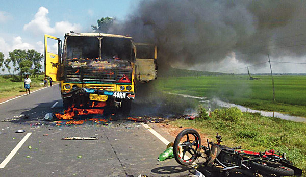 street accident kills four members of a family