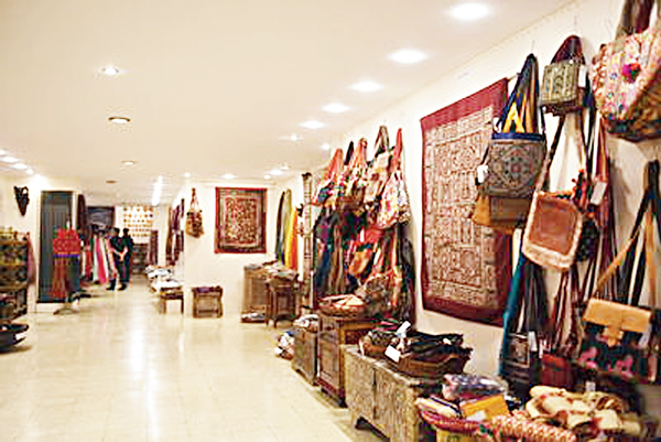 Artistic beauty which is deeply involved 