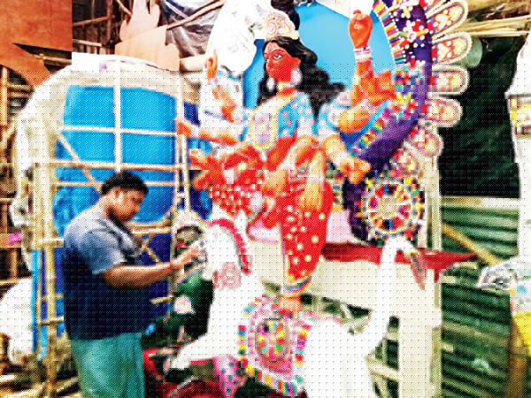 A whole look to be witnessed for this puja in Malda