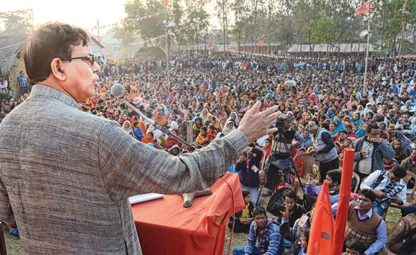 Mohammed Salim gave instruction to the party workers