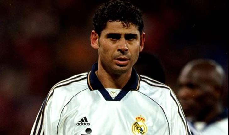 ফার্নান্দো হিয়েরো: নয়ের দশকের এই স্পেনীয়, ডিফেন্সিভ মিডফিল্ডার এবং সেন্টার হাফ— দুই পজিশনেই ছিলেন সমান পারদর্শী। ডেড বল সিচুয়েশনে সেই সময়ে তিনি ছিলেন অন্যতম সেরা। ফ্রি কিক এবং হেড থেকে শ’খানেক গোল করেছেন তিনি।