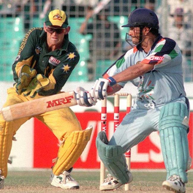 ১৯৯৮ – এই বছরই কোকা কোলা কাপ জেতে ভারত।