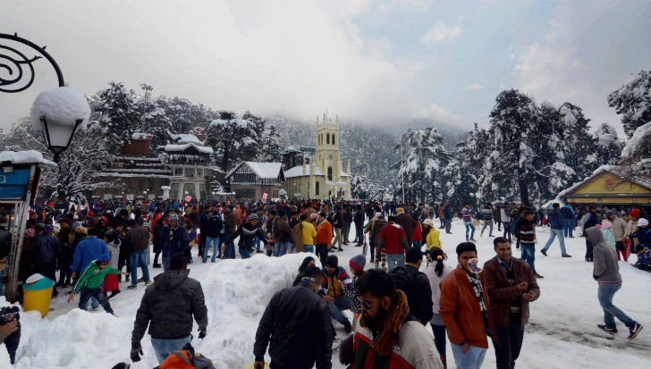 Shimla covered with huge snowfall shivers at -3.2 degree celsius dgtl