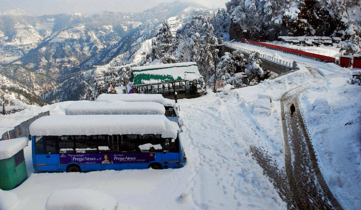 তবে হাওয়া অফিস জানাচ্ছে, তাপমাত্রা আরও নামার সম্ভাবনা রয়েছে। ফলে আবহাওয়ার আরও অবনতি হতে পারে।
