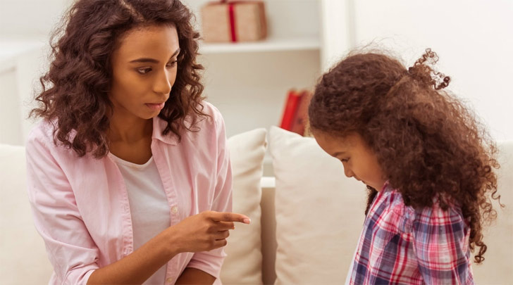 তুমি খুব...: অনেক সময়ই আমরা সন্তানকে বলি তুমি খুব লাজুক বা তুমি খুব অলস।<br> কিন্তু বার বার সন্তানকে এ ভাবে বলতে থাকলে বাচ্চারাও নিজেদের সে ভাবেই ভেবে নিতে থাকে।<br> সেটা ভেঙে বেরনো ওদের নিজেদের পক্ষেই সম্ভব হয়ে ওঠে না।