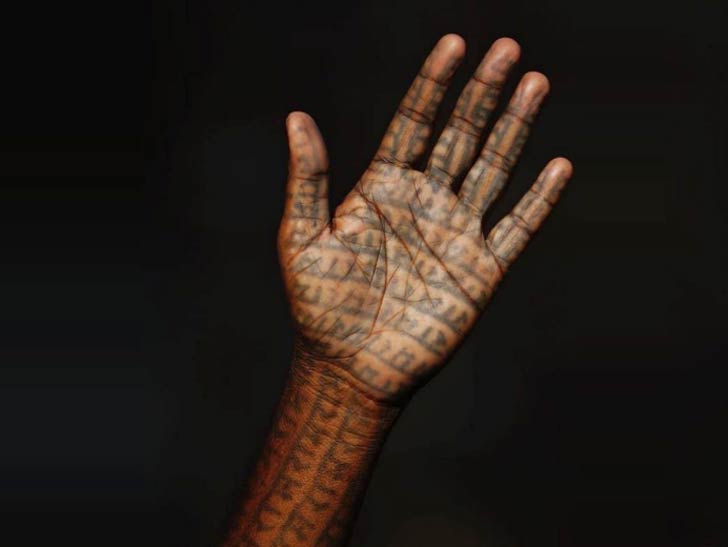 কয়েকশো বছর ধরে ‘নিচু জাত’ বলে মন্দিরে যাওয়া-সহ নানা সামাজিক সুযোগ সুবিধা থেকে বঞ্চিত ছারপোরা গ্রামের দলিতরা।