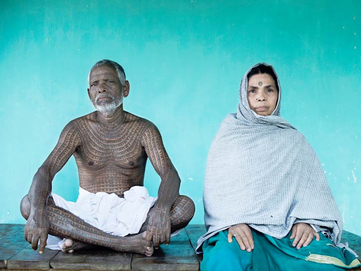 এখন এই গ্রামে জাতপাতের সমস্যা তেমন নেই আর। তাই মন্দিরে ঢুকতেও আর কোনও বাধা নেই এই গ্রামের দলিতদের। তাই ‘রাম নাম’ ট্যাটু করা ভক্তর সংখ্যাও এখন অনেক কমে আসছে।