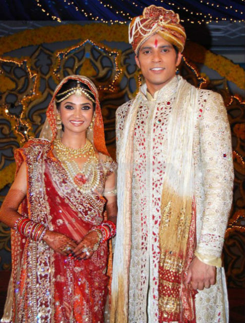 শোয়ের এক্কেবারে শেষে উত্তরাঞ্চল নিবাসী সফটওয়্যার ইঞ্জিনিয়ার অভিনব শর্মাকে পাত্র হিসেবে বেছে নেন রতন। কিন্তু অভিনেত্রী সেই মুহূর্তে শুধু এনগেজমেন্ট সারেন।