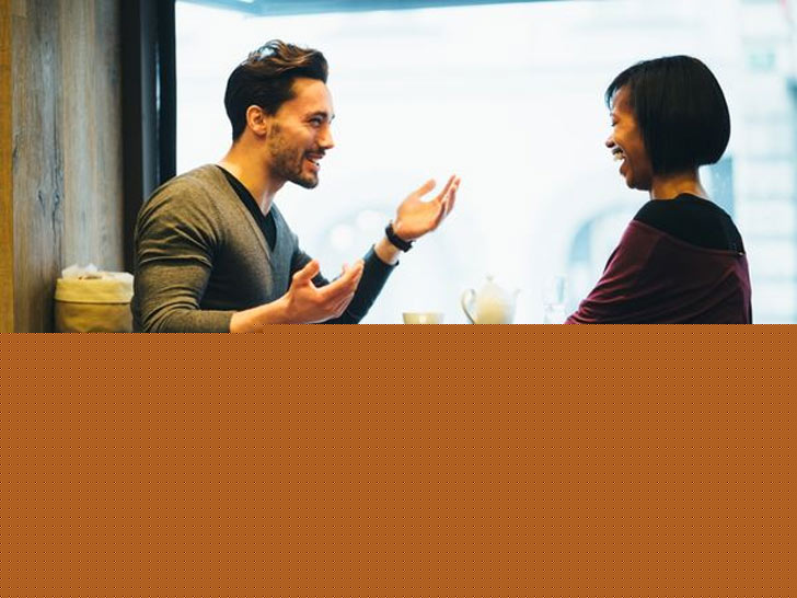 ডেটিং-এ গিয়ে আড়ষ্ট হয়ে বসে থাকবেন না। অথবা অতিরিক্ত প্রশ্ন করে আপনার ডেটকে জর্জরিত করবেন না।<br>
মনে রাখবেন, আপনি চাকরির ইন্টারভিউ নিতে যাননি। সহজ ভাবে কথাবার্তা চালিয়ে যান।