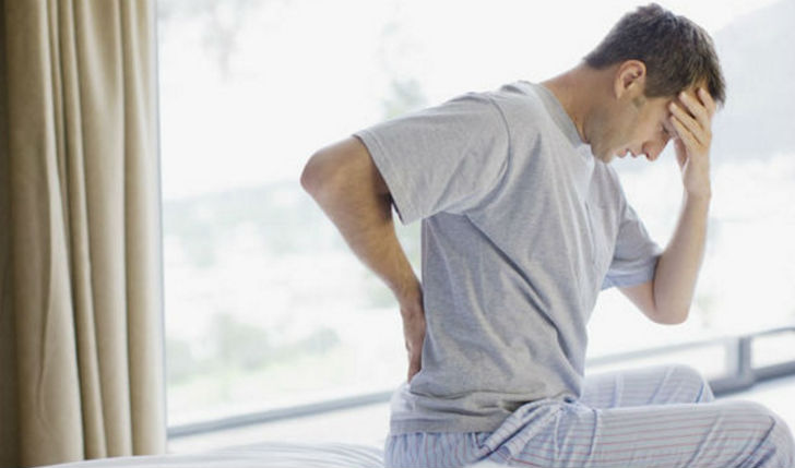 অর্শরোগ: দীর্ঘক্ষণ বসে থাকার ফলে নির্দিষ্ট অঙ্গে সমস্যা দেখা যায়। এমনকী হেমোরয়েডস বা অর্শরোগও সৃষ্টি হতে পারে।