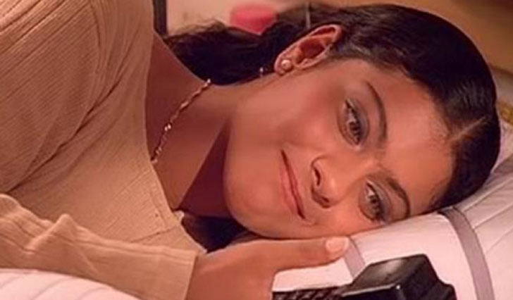 কাজল- রূপ বা রং নয়, অভিনয় দিয়েই বলিউডে নিজের জাত চিনিয়েছেন কাজল। আর ‘গুপ্‌ত’-এ সে অভিনয় ছিল দেখবার মতো। সেই ছবিতেই কাজল ছিলেন এক জন ভিলেন। মানসিক অবসাদগ্রস্ত এক খুনি। ১৯৯৭ বা তার পরবর্তী সময়ের এক সেরা সিনেমা ‘গুপ্ত’।