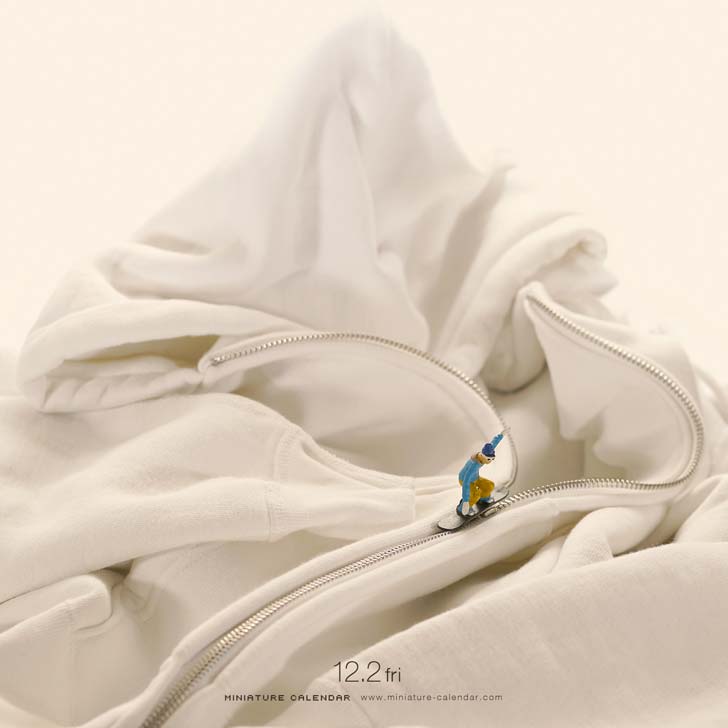 বরফের শোয়েটারে স্কি ডাইভিং…