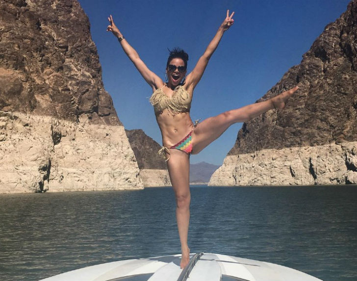 সোশ্যাল মিডিয়ায় রোজই হু হু করে বাড়ছে তাঁর ফলোয়ার সংখ্যা। ইন্সটাগ্রামে ইতিমধ্যেই তা ১ লক্ষ ১০ হাজার ছাড়িয়েছে।