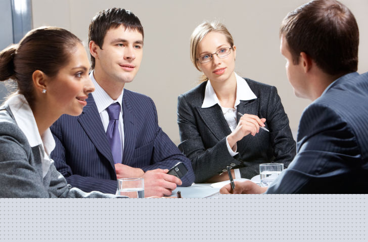 সিভি-তে ফাঁপা বাক্য না লেখার পরামর্শ দিলেন ট্যালেন্ট ম্যানেজার বিশ্বজিৎ চৌধুরী।<br>
তাঁর মতে, ‘আমি ভবিষ্যতে উন্নতি করতে চাই’ বা ‘চ্যালেঞ্জিং কাজ করতে চাই’—<br>
এ ধরনের ফাঁপা কথায় চাকরিদাতাদের মন ভেজে না। বরং, কেন কোন<br>
কাজের জন্য ওই সংস্থার উন্নতি হতে পারে সিভি-তে তা উল্লেখ করুন।