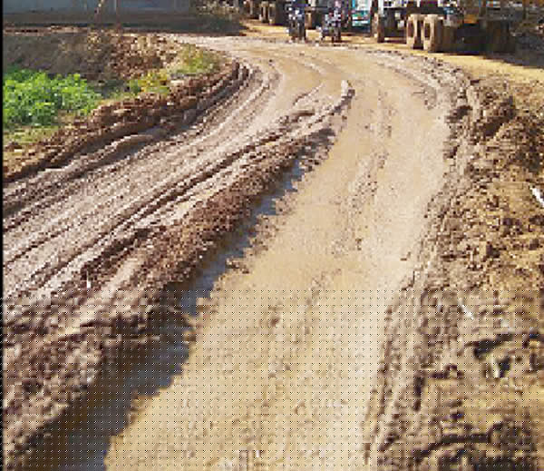 Road Condition is very bad of Lalgarh's Amkala bridge