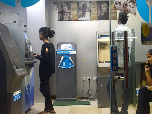 Upper limit of ATM withdrawal fixed at 24 Thousand, Announces Jaitley dgtl