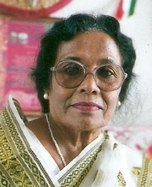 এলি আহমেদ- ৮১ বছরের এলি আহমেদের ঝুলিতে রয়েছে বহু কীর্তি। মহিলাদের জীবনযাপন নিয়ে উত্তর-পূর্ব ভারতে ‘ওরানি’ নামে একটি ম্যাগাজিন চালু করেছিলেন। ১৯৭০ সাল থেকে সেই ম্যাগাজিন তিনি আজও চালিয়ে যাচ্ছেন। প্রতিবন্ধী জীবনের উপর তিনি বেশ কিছু নাটক করেছেন। অসমের প্রথম ফিল্ম ইনস্টিটিউটও তিনি চালু করেন।