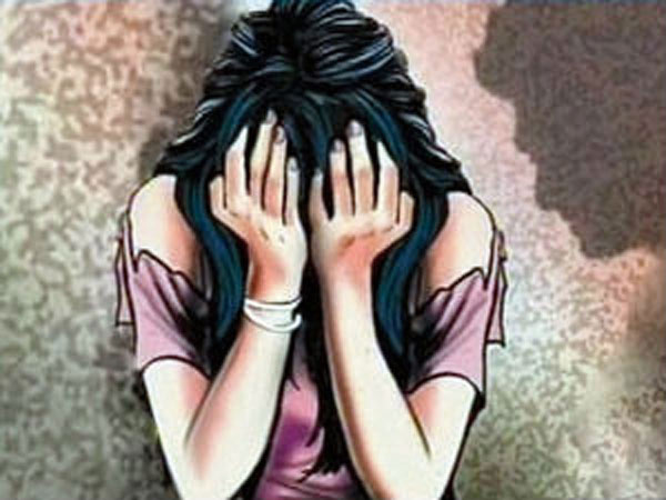 Police delayed for 5 hours to take a FIR against  a rape case