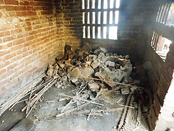 Mid Day meal has been stopped, distressed students, BDO remained silent