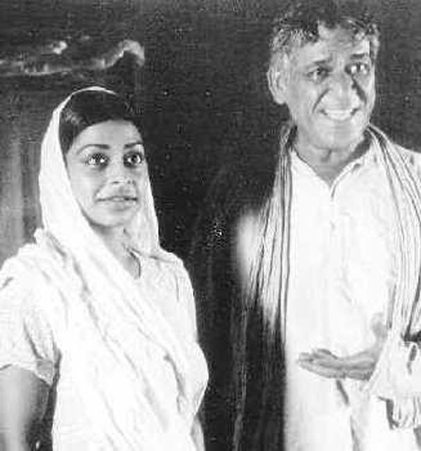 গুপ্ত (১৯৯৭): এই ছবিতেও একজন পুলিশ অফিসারের ভূমিকায় দেখা যায় তাঁকে।