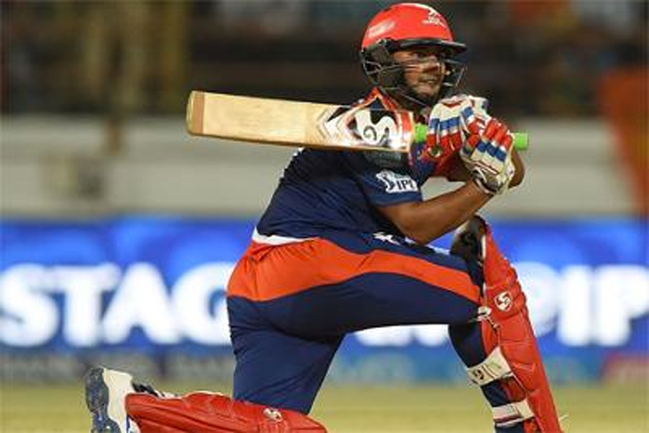 শেষ আইপিএলে ১.৯ কোটি টাকায় ঋষভ পন্থকে কেনে দিল্লি ডেয়ারডেভিলস। ১০ ম্যাচে ১৯৮ রান করেছিলেন। একটি হাফ সেঞ্চুরিও ছিল তাঁর ঝুলিতে।