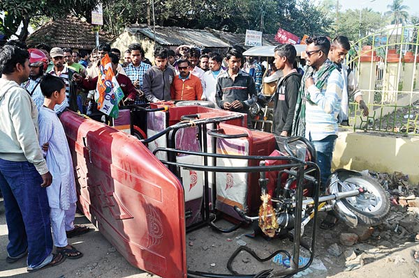 Toto and Auto drivers tussle continues, RAF on roads