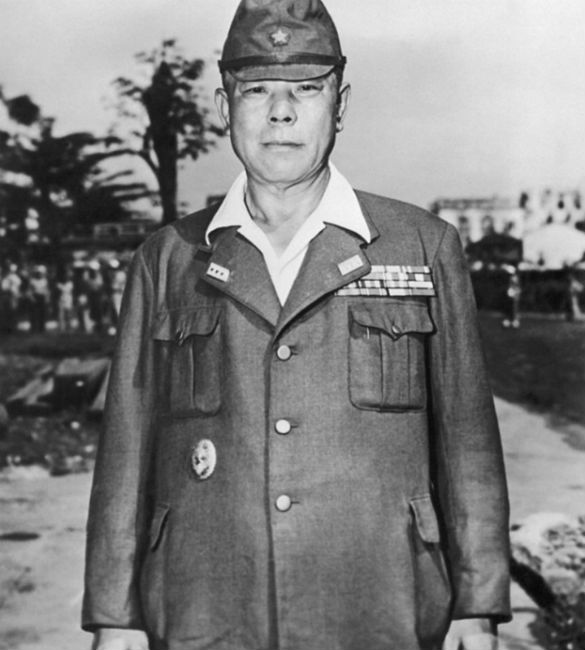 ফিলিপিন্সের এই গুহায় ঢুকে অন্তত ১৪৫টি সুড়ঙ্গ পেরলে তবে পাওয়া যাবে এই সোনা। <br> সম্ভবত দ্বিতীয় বিশ্বযুদ্ধের শেষে ১৯৪৫-এ আত্মসমর্পনের <br> আগে এই সম্পত্তি সুরক্ষিত রাখতে তা লুকিয়ে রাখা হয়েছিল এই গুহায়।